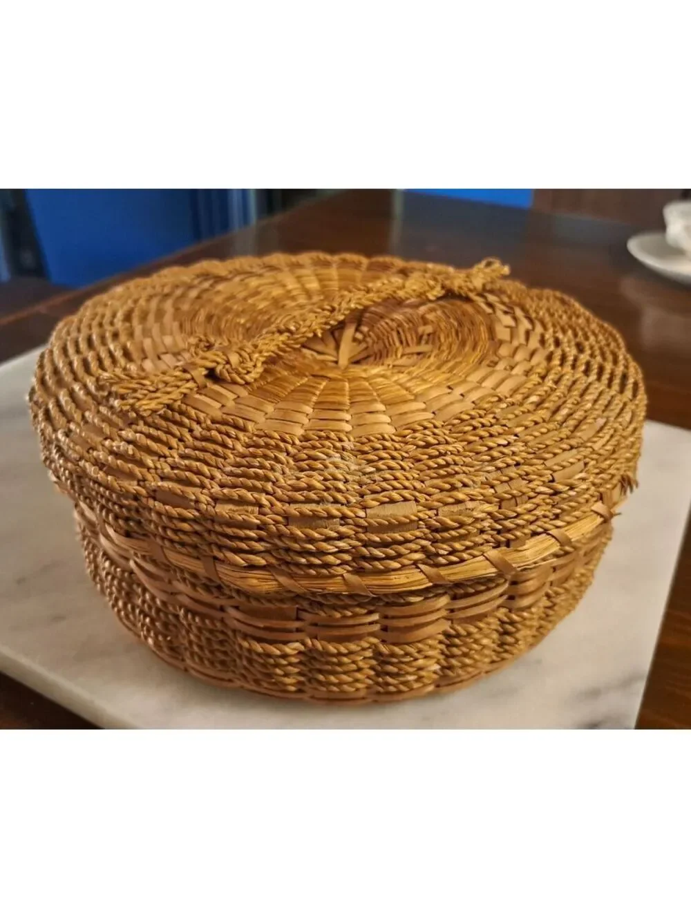 Vintage 1940's Native American Braided Sweet Grass Storage/Sewing Basket 9